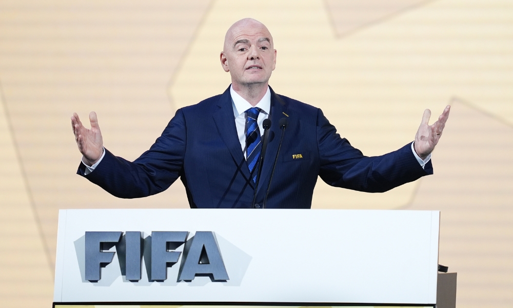 以维护其赛 以维护其赛